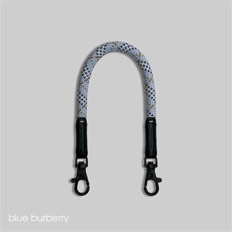 burberry 電話繩|Blue burberry .